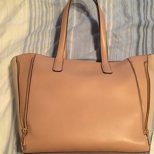 Pink/nude purse! NEW WITH TAGS! 👛👜